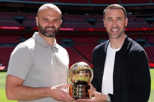 攻入10球，英格兰第8级别球队前锋洛克耶尔获足总杯金靴