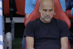 今日趣图：曼城从四连冠到四大皆空，只用了一年