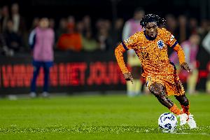 英媒：弗林蓬将与利物浦签约5年，并继续选择30号球衣