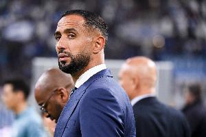 引进萨内？贝纳蒂亚：已尝试联系所有合同即将到期的顶级球员