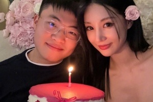 荣膺英雄联盟名人堂第二位成员！Uzi发长文：没能捧起S赛冠军奖杯 一直都是我很大的遗憾