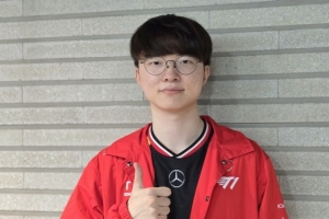 Faker祝贺Uzi入选名人堂：他是非常出色的ADC 完全配得上这份荣誉