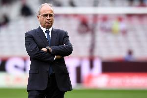 罗马诺：坎波斯与巴黎就续约达成原则性协议，他从未与曼联谈判