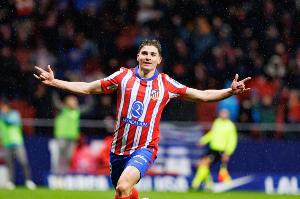 六台记者：拜仁、利物浦、阿森纳有意阿尔瓦雷斯，下周开始谈判