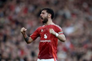 丰厚报价！斯基拉：利雅得新月为B费开出3年肥约，谈判仍在进行中