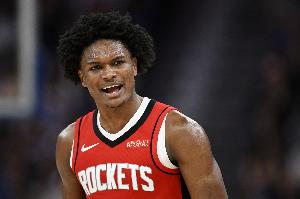 帕森斯：阿门证明了他是非卖品 而现在杰伦-格林是可以交易的