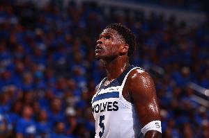 华子：这场已经翻篇了 下一场我们必须比对手更狠更猛