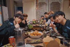 明天看TT的了！今年骑士之路无下克上 去年TT曾击败OMG