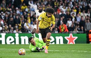 德天空：多家俱乐部有意阿德耶米，但球员倾向于留队续约