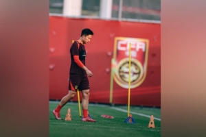 将战印尼&巴林！杨泽翔晒国足训练照：全力备战