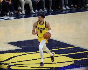 孔德昕：哈利本身就是秩序 步行者火力点之分散让尼克斯无法招架