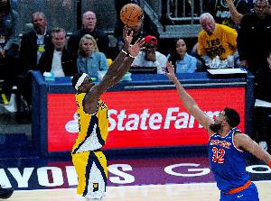 西亚卡姆谈更多包夹唐斯：他是很难单防的球员 需要团队协作限制