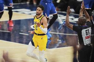 难！48分钟火力轰炸不容喘息 锡伯杜三节就榨干了唐斯和布伦森？