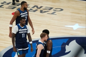 小市场球队的悲哀！雷霆&森林狼&步行者 争冠和拆队只在一线之间