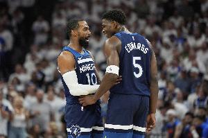 康利谈华子G4：他打得很好 他所做的一切对球队而言都很重要