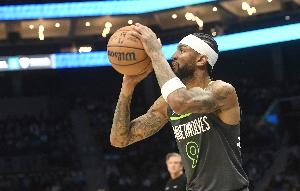 亚历山大-沃克本季薪水431万 场均9.4分3.2板2.7助 今夏合同到期