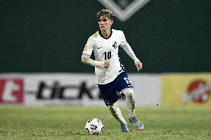 未来之星15岁枪手小将道曼闪耀欧少赛 一条龙破门+手术刀直塞