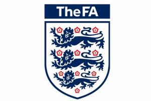 英足总：在对阵切尔西时，西汉姆联因对球迷管理不当被罚款12万镑