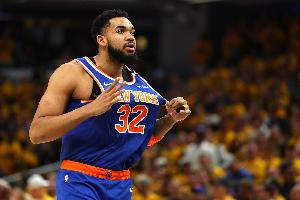 续条命！大头唐斯无差别硬解 锡伯杜双塔首发+10人轮换埋下伏笔？