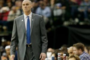 我回来了卡莱尔时隔14年重回总决赛 上次助司机封神