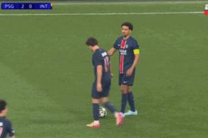 真核！巴黎第三球全程：维蒂尼亚一人盘活！与登贝莱配合后送助攻