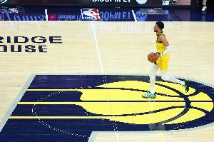 演员称幸好哈利带了去纽约的行李！后者：我是要把你们打包送回去