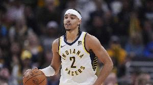 功臣内姆哈德疯狂撕咬布伦森 全场14分8助6断3板1帽正负值+25