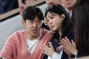 人生赢家李刚仁2年7冠，追到韩国亿万富翁财阀千金“白富美”