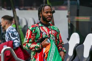 ESPN：斯特林暂不考虑前往沙特或大联盟，但他在英格兰选择有限