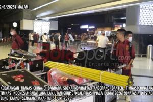 印尼媒体9分钟跟拍国足抵达视频，不由感叹：装备齐整！
