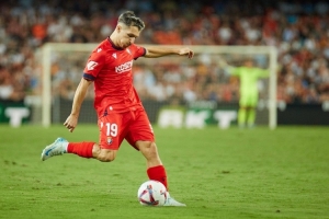 记者：拜仁已告知萨拉戈萨结束合作，贝蒂斯塞尔塔黄潜均有意