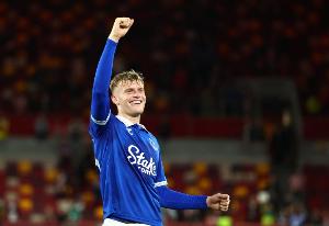 邮报：埃弗顿已表示今夏不会出售布兰斯维特 莫耶斯想留住球员