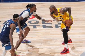 空间型C！美媒：湖人有很高的可能性签下里德 但大概率为先签后换