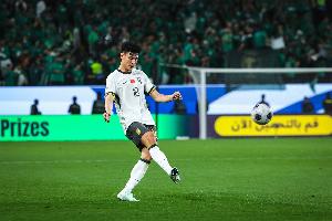 记者：韩鹏飞是个踢球实在的球员，尝试用好他会越来越好用