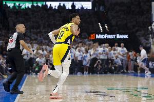 这也能赢？步行者全场24次失误 比雷霆多了18次啊！