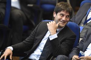 迪马：奥西利奥已抵达总部，国米接近敲定齐沃担任新帅