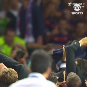 十年前的今天，巴萨在恩里克的带领下赢得欧冠，完成三冠王伟业