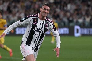 佩杜拉：费内巴切已向弗拉霍维奇提供丰厚报价，但前者需耐心等待