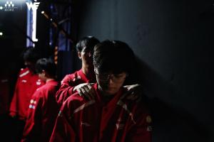 2025最大黑马！WE先斩常规赛第三JDG 再淘汰常规赛第一TES