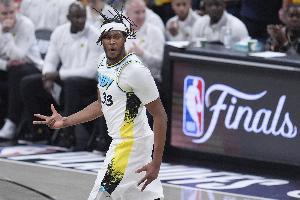 球队完成多次逆转！特纳：之前的磨炼让我们坚韧 球队也足够勇敢