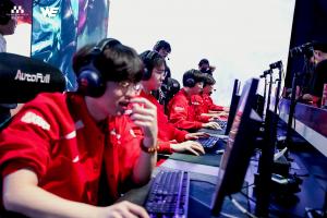 就在今天！WE终结对阵TES的四连败