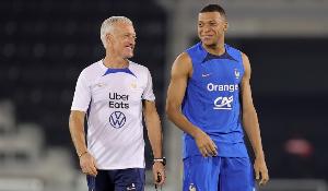 法国国家队内部气氛紧张？德尚和姆巴佩否认❌