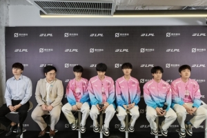 BLG赛后群访 Elk：今天的表现没有前两场好 回去调整下自身状态