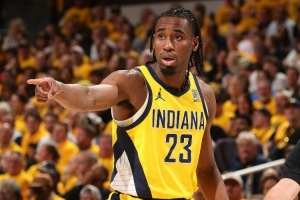 你尽力了！内史密斯12中5&三分8中4 高效贡献14分4篮板