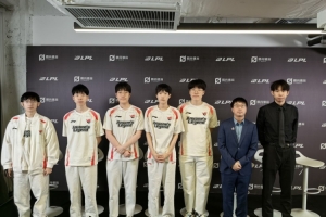 AL赛后群访 教练：今天的团队配合很好 回去还是要多研究红色方BP