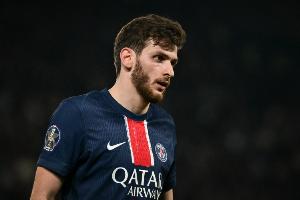 队报：K77到戛纳度假，租住的别墅遭遇入室盗窃