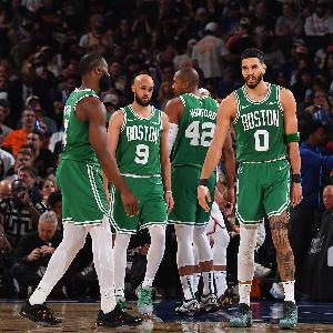 哪些球队是今夏的主角？掘火勇湖刺等队翘首盼补强  绿军豪阵解体