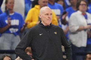 卡莱尔：雷霆防守非常出色 我们必须在阅读防守方面做得更好