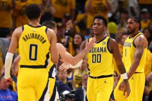 段冉：步行者众将搏命般的表现延续了高强度 就看后续能否保持住