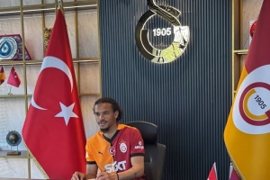 官方：萨内自由身加盟加拉塔萨雷，税后年薪900万欧+300万欧奖金